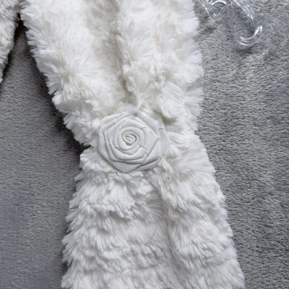 Dennis by Dennis Basso Scarf Women OS White Faux Fur Rosette Accent Plush Wrap